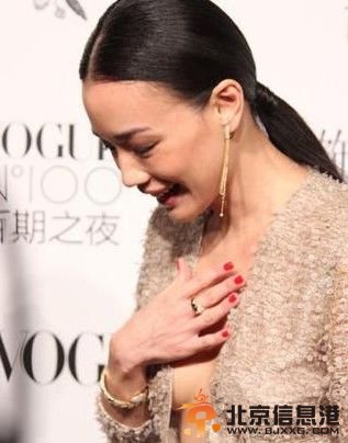 舒淇性感深v到肚脐美爆了 网友喷鼻血大赞“红毯女神”[图]