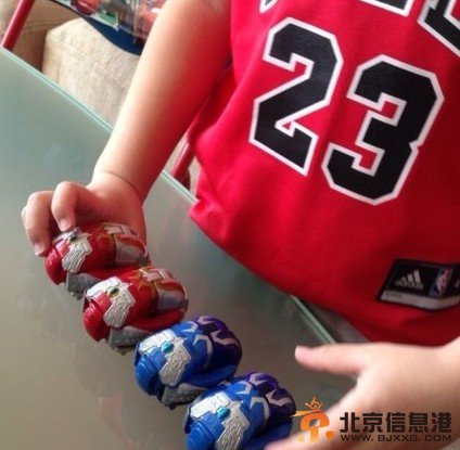《爸爸去哪儿》中Kimi惦念的奥特曼蛋引发无数网友好奇 如今终于现身