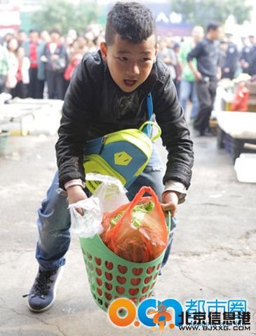 爸爸去哪儿第七期精彩片段 爸爸去哪威海鸡鸣岛搞笑事