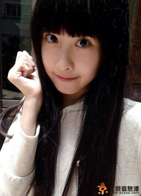 台湾萝莉双胞胎姐妹花走红 清纯可爱人人点赞