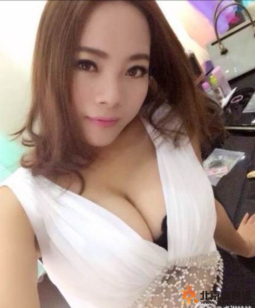 卓琳妹妹简历微博曝光 东莞女工模特卓琳艺术照