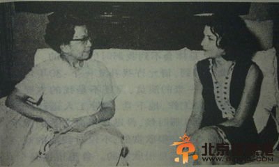 江青自曝罗曼史：我在上海男朋友可多了