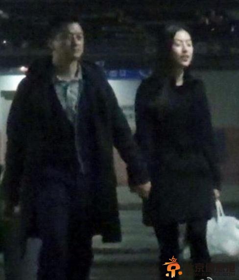 李亚鹏新欢冯静恩个人资料 <wbr>李亚鹏与新欢冯静恩激吻照片 <wbr>李亚鹏新欢冯静恩个人私照