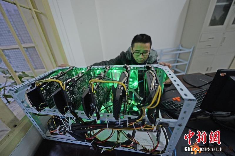 资深玩家投入百万重庆开厂挖比特币