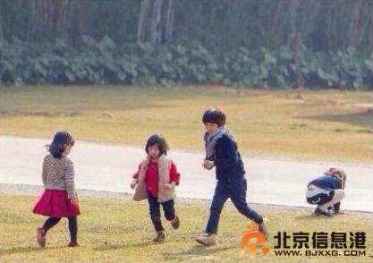 爸爸去哪儿广州长隆动物园拍摄<a href='http://www.bjxxg.cn/ent/dianying/' target='_blank'><u>电影</u></a>版 <a href='http://www.bjxxg.cn/ent/dianying/' target='_blank'><u>电影</u></a>版爸爸去哪长隆