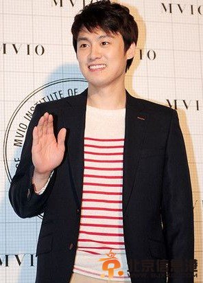 来自星星的你刘硕谁演的 扮演者吴尚镇个人资料及照片
