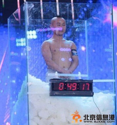 中国达人秀火娃是谁 中国达人秀火娃个人资料 火娃耐寒时间