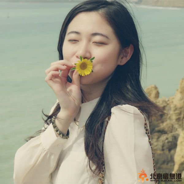 美女博士实验照惊艳走红 欲征男友回家过年