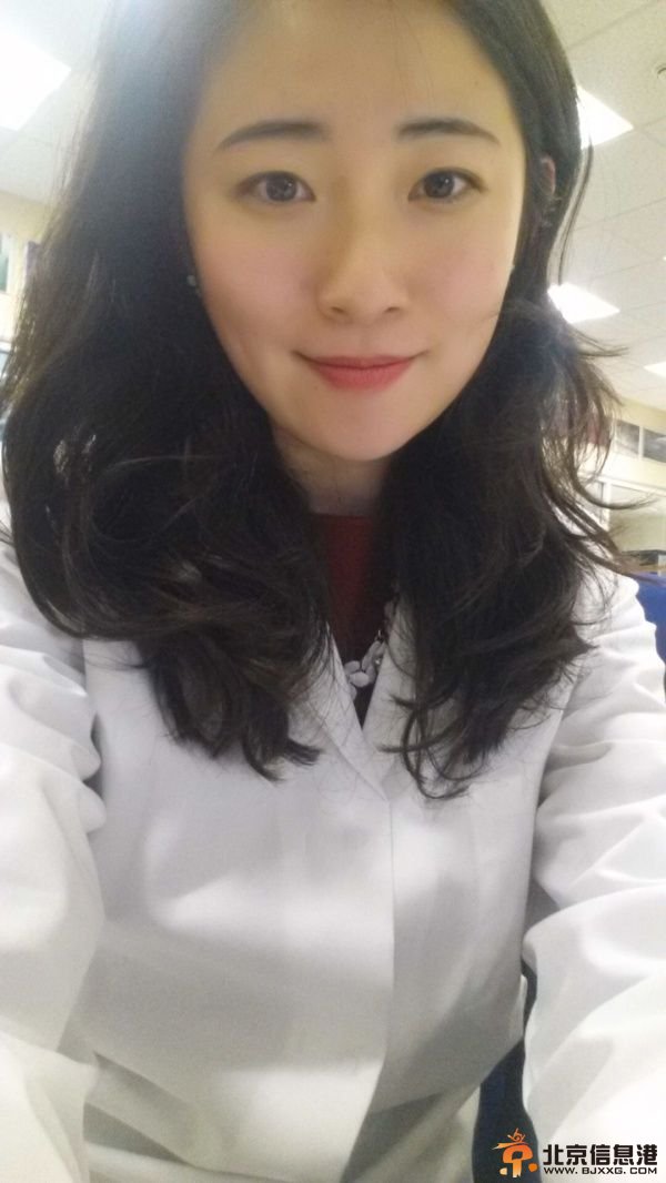 美女博士实验照惊艳走红 欲征男友回家过年