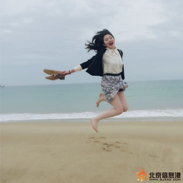 美女博士实验照惊艳走红 欲征男友回家过年