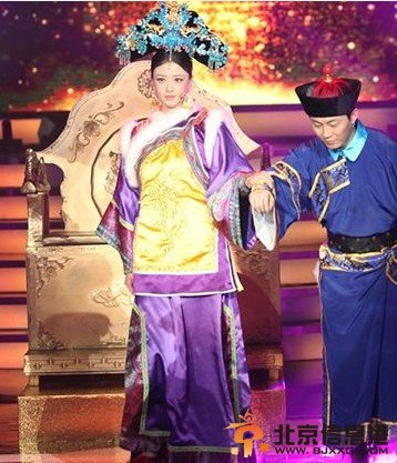 百变大咖秀蒋欣原版华妃照片 大咖秀蒋欣华妃何炅谢娜落泪
