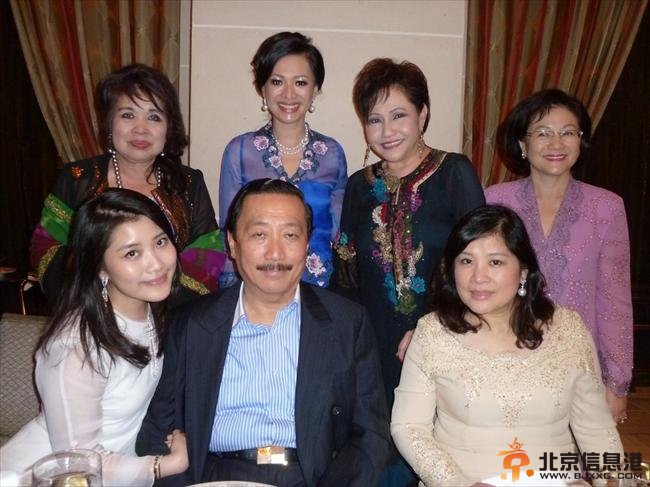 揭秘陈志远女儿Chryseis Tan奢侈生活 名包名表如玩具