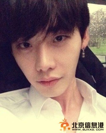 李钟硕照片写真 李钟硕微博地址 李钟硕女友个人资料