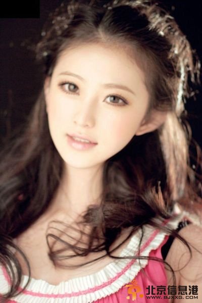 北影校花石宜可