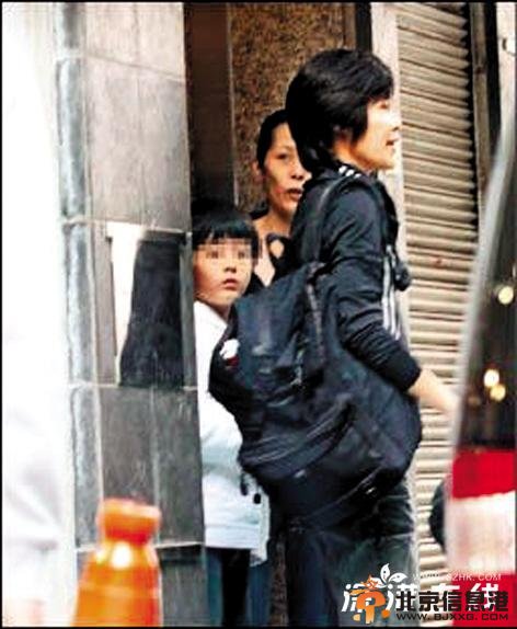 关淑怡关浚贤什么关系 私生子关浚贤照片资料
