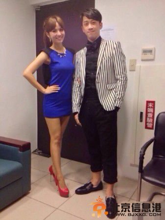 美女主播吴怡霈性感身材全靠健身大秀私照(图)