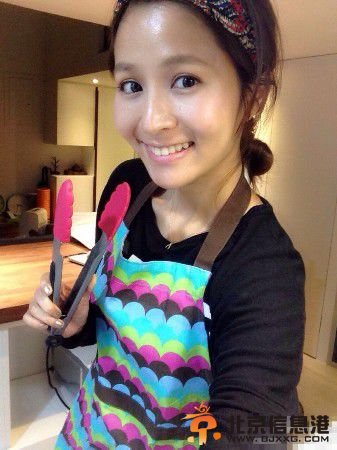 美女主播吴怡霈性感身材全靠健身大秀私照(图)