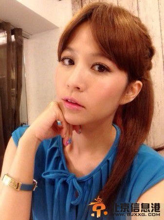 美女主播吴怡霈性感身材全靠健身大秀私照(图)