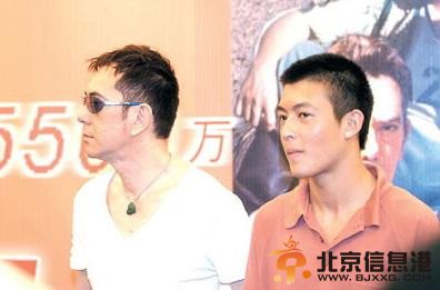 盘点男星背后的干爹干妈 冯小刚是黄晓明干爹