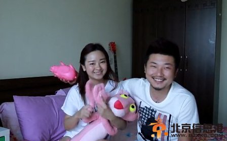 草根夫妻天喜果组合床上唱《百年好合》