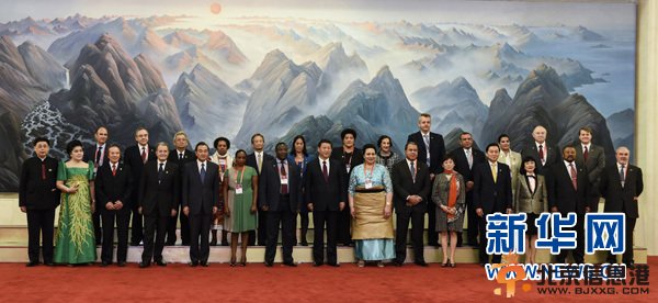 习近平：中国人民不接受“国强必霸”的逻辑