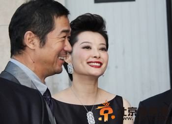 袁立张国立（资料图）