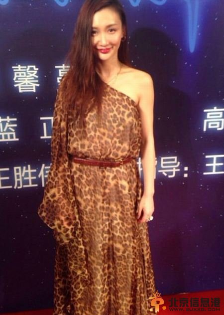 牛萌萌承认与张默恋爱 称已见准公婆张国立邓婕【图】