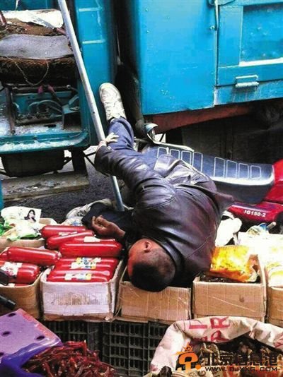 云南上访男子被警方开12枪击毙 直击现场【图】