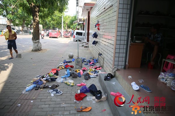 海口女店主称遭城管掌掴 城管视频为己正名