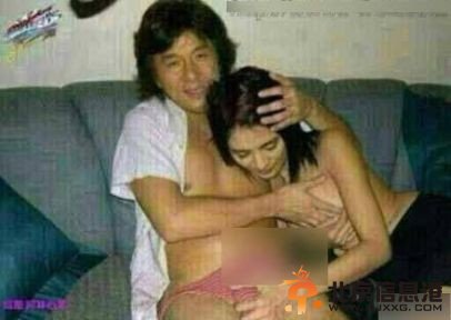 成龙杨采妮捏奶不雅照露破绽 PS版原图曝光实为日本色情片