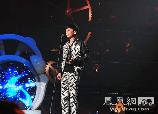 2014年酷狗<a href='http://www.bjxxg.cn/ent/yinyue/' target='_blank'><u>音乐</u></a>盛典张杰独揽3奖被称扫奖王 开创“杰式<a href='http://www.bjxxg.cn/ent/yinyue/' target='_blank'><u>音乐</u></a>”温暖人心
