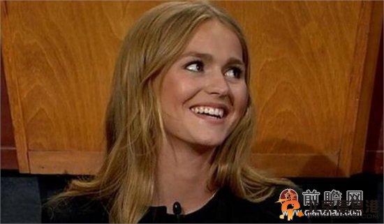 雄鹿老板女儿白富美形象走红 18岁美女姣好面容酷似好莱坞<a href='http://www.bjxxg.cn/ent/mingxing/' target='_blank'><u>明星</u></a>