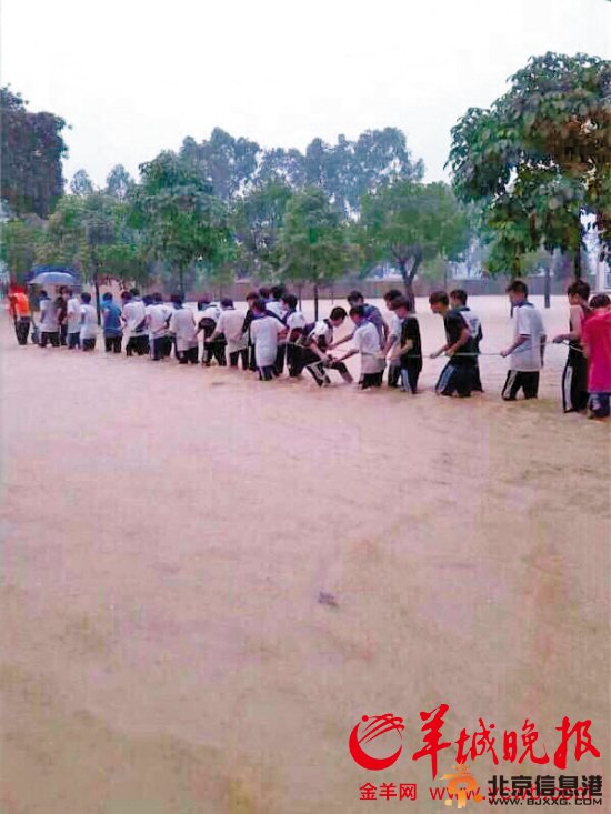 第一波龙舟水来势凶猛广东遭遇超百年一遇特大暴雨