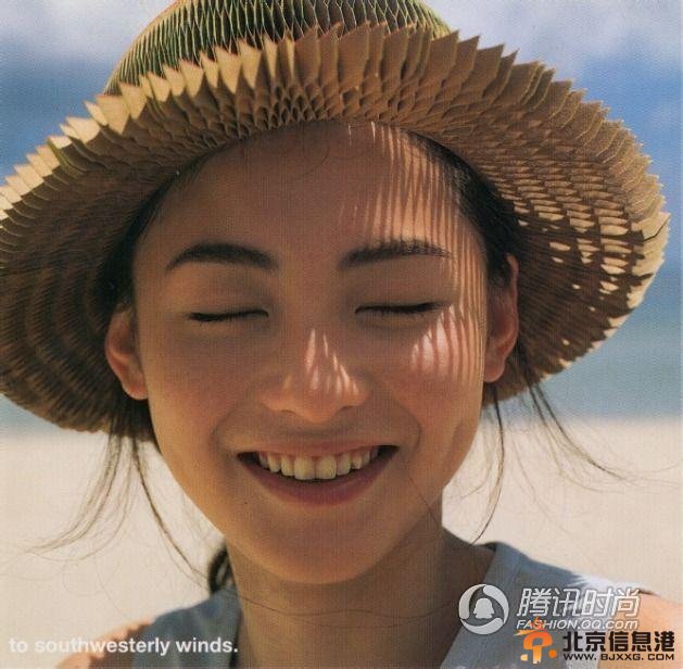 张柏芝19岁写真照 纯美时尚气息【组图】