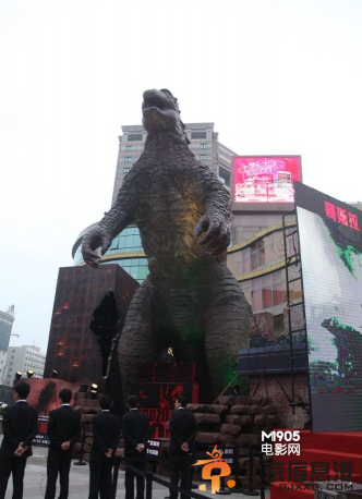 《哥斯拉》6月13日内地公映 巨模怪兽亮相<a href='http://www.bjxxg.cn/news/beijing/' target='_blank'><u>北京</u></a>