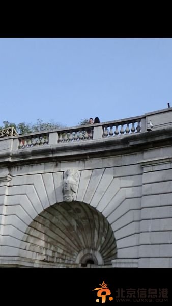 网友目击高圆圆、赵又廷拍摄婚纱照