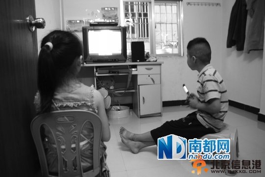 深圳市一父亲出走留10元 两个孩子在家饿三天