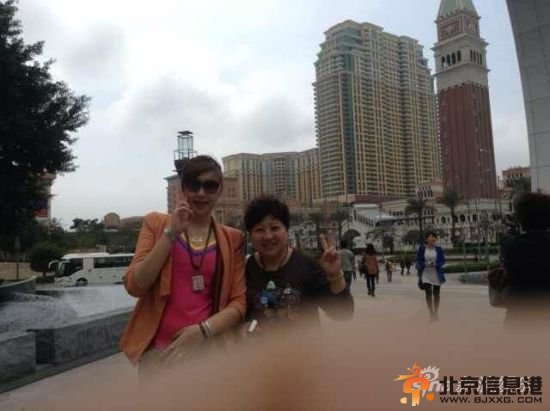 黄海波“嫖娼门”女主角遭人肉 母亲:女儿不是人妖只是做了正畸手术(组图)