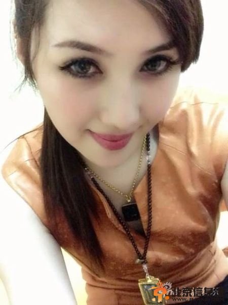 黄海波“嫖娼门”女主角遭人肉 母亲:女儿不是人妖只是做了正畸手术(组图)