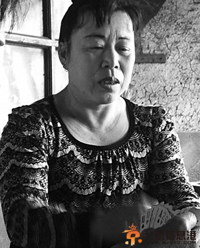 潘长江撞脸大妈 网友：找到你失散的姐姐了(图)