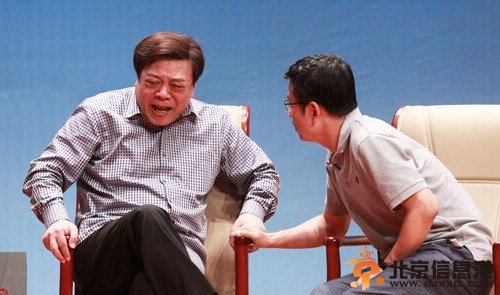 赵忠祥白岩松为狼图腾起争执 网曝赵忠祥开口就跑题