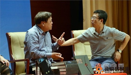 赵忠祥白岩松起争执当众斗嘴 一副干架的态势疑私下关系不和