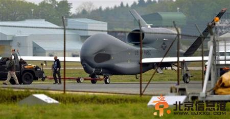 美军第二架“全球鹰”抵达日本 或监控钓鱼岛