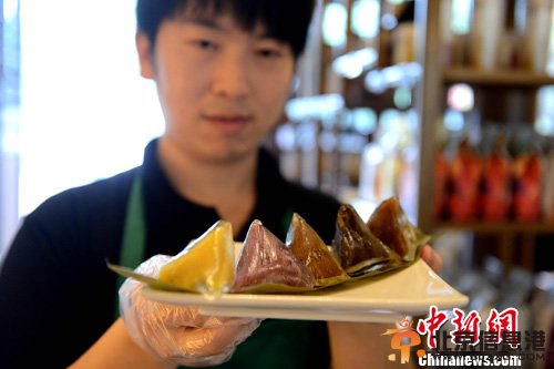 端午节临近 特色“冰粽子”受青睐