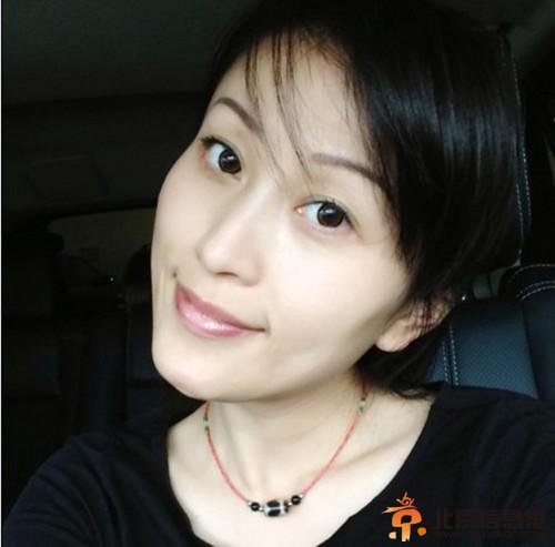 杨子老婆陶虹帮忙做生意 12岁漂亮女儿近照曝光
