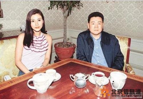 范冰冰曾400万被包养 揭与明星