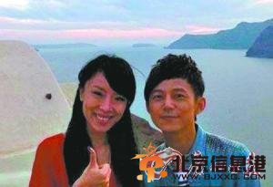 何炅微博否认已婚 与初恋女友海棠近照遭曝光