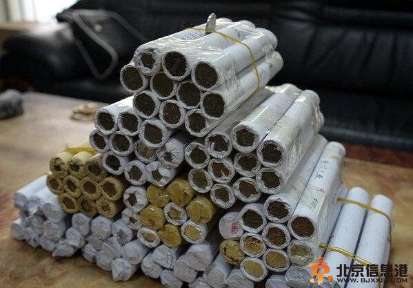 南宁民工讨薪获五万多枚硬币 系雇主故意兑换