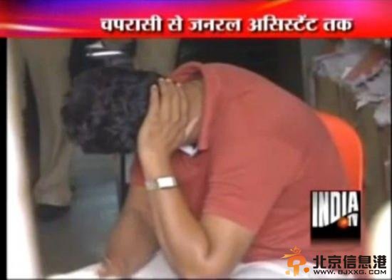 男子为升职出卖妻女 将其献给上司轮奸12年