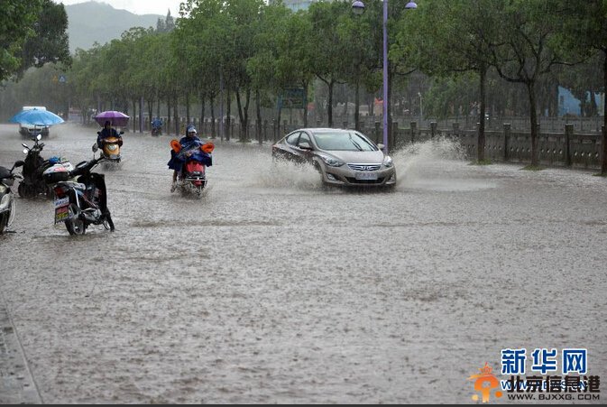 中央气象台继续发布暴雨蓝色预警